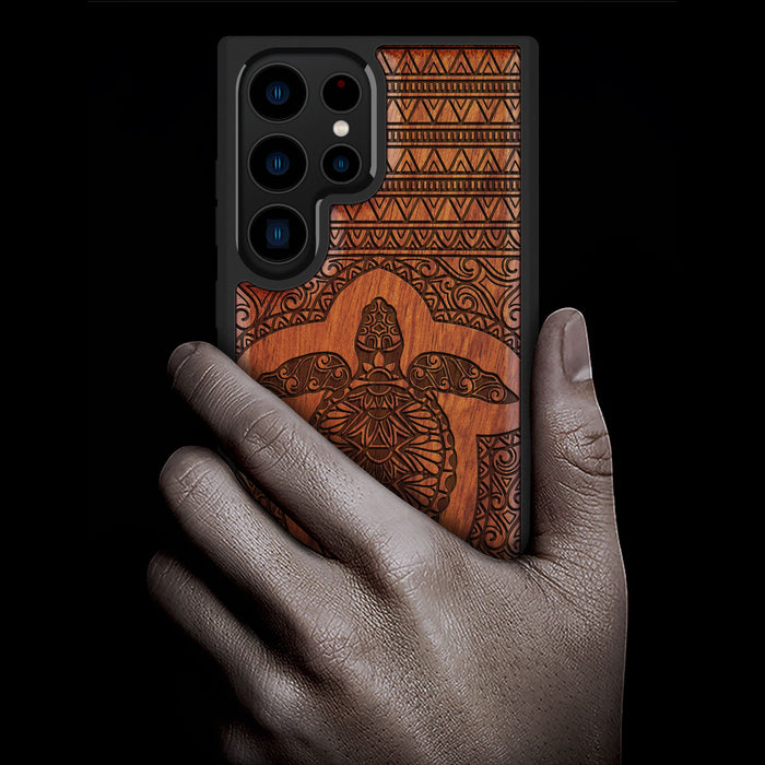 The Enigmatic Turtle, Classic Engraved Wood & TPU Case - Artisanal Cover for Samsung Galaxy