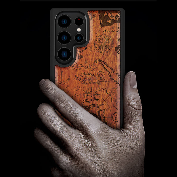 Voyage of Legends, Classic Engraved Wood & TPU Case - Artisanal Cover for Samsung Galaxy