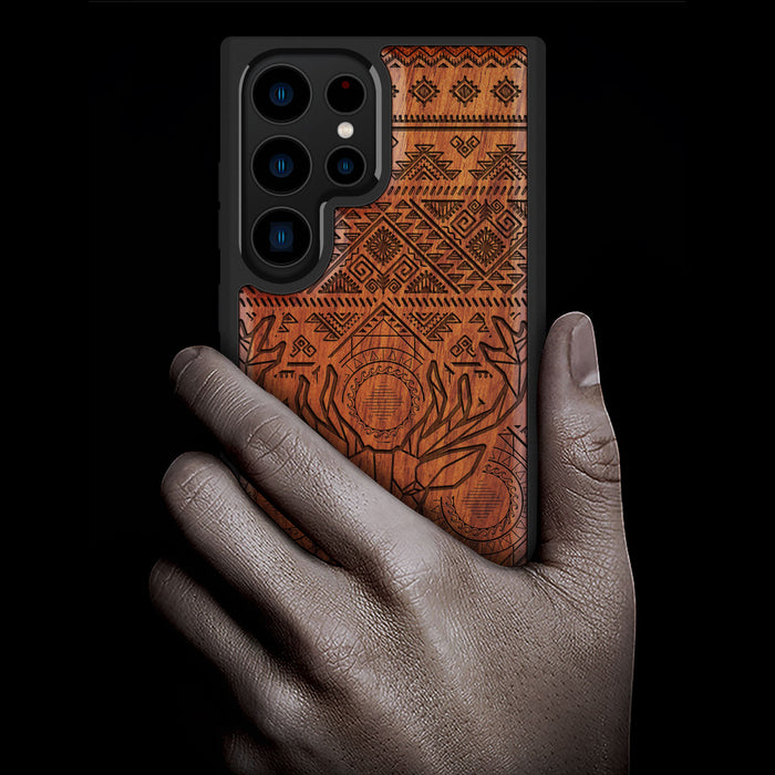 Geometric Deer Amidst Intricate Patterns, Classic Engraved Wood & TPU Case - Artisanal Cover for Samsung Galaxy