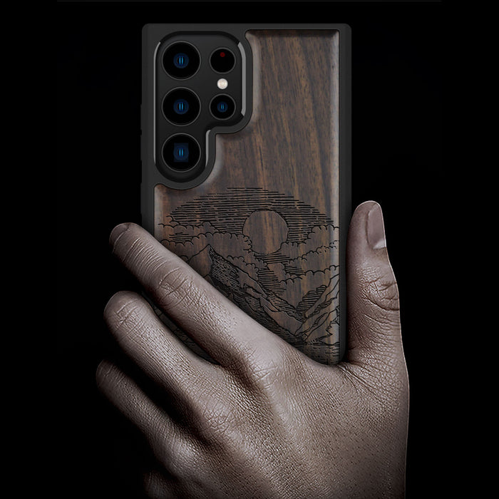 A Captivating Landscape Painting, Classic Engraved Wood & TPU Case - Artisanal Cover for Samsung Galaxy