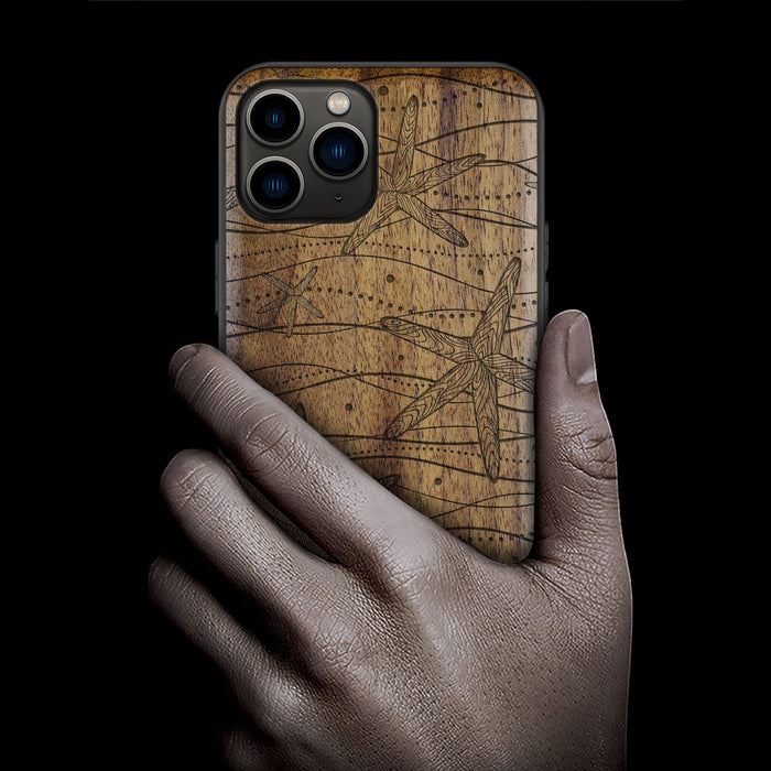 The Starfish Tapestry, Classic Engraved Wood & TPU Case - Artisanal Cover for Apple iPhone