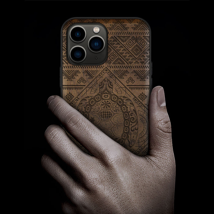 The Beautiful Turtle Amidst Zendoodle Patterns, Classic Engraved Wood & TPU Case - Artisanal Cover for Apple iPhone