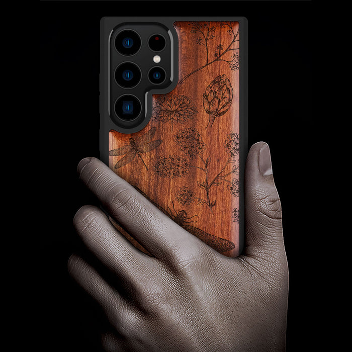 The Dragonfly Dance, Classic Engraved Wood & TPU Case - Artisanal Cover for Samsung Galaxy