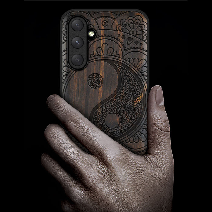 The Yin-Yang Mandala, Classic Engraved Wood & TPU Case - Artisanal Cover for Samsung Galaxy