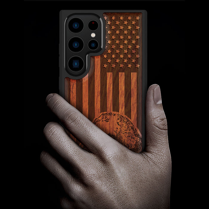 Classic Engraved Wood & TPU Case - Artisanal Cover for Samsung Galaxy