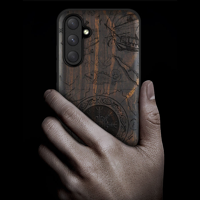 Legacy of the North, Classic Engraved Wood & TPU Case - Artisanal Cover for Samsung Galaxy