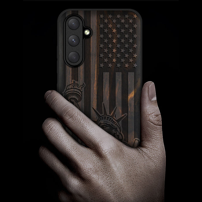 Freedom's Beacon, Classic Engraved Wood & TPU Case - Artisanal Cover for Samsung Galaxy