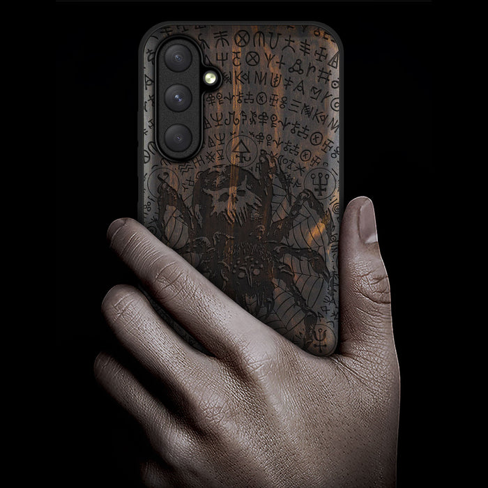 Enigmatic Black Spider Amidst Runes, Classic Engraved Wood & TPU Case - Artisanal Cover for Samsung Galaxy