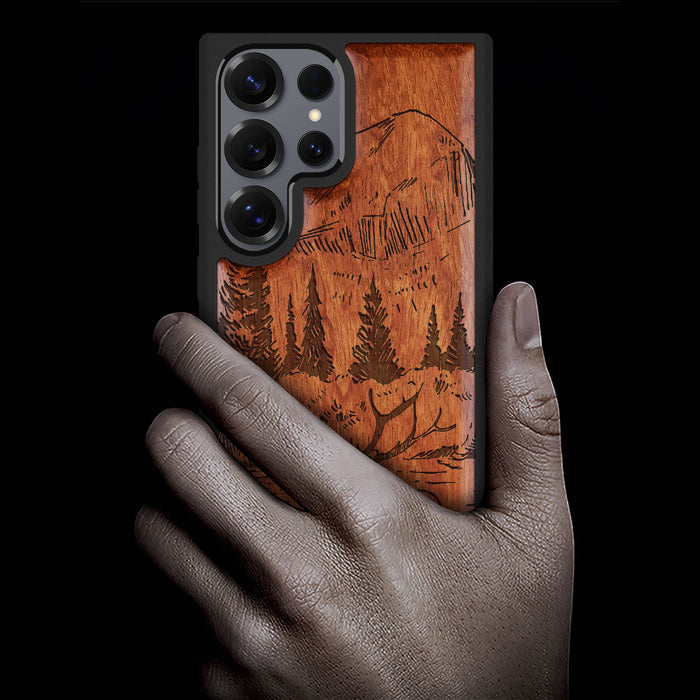 An Enthralling Natural Landscape Illustration, Classic Engraved Wood & TPU Case - Artisanal Cover for Samsung Galaxy