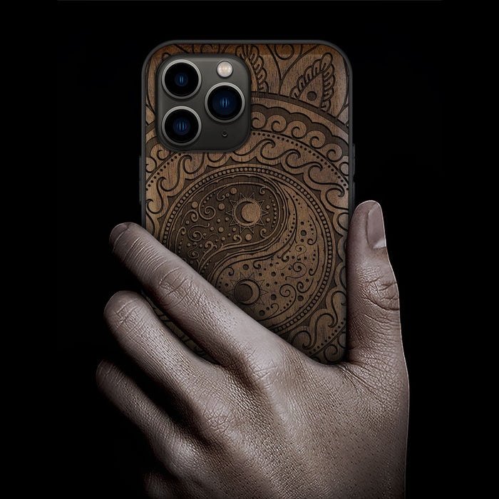 The Yin Yang Paisley, Classic Engraved Wood & TPU Case - Artisanal Cover for Apple iPhone