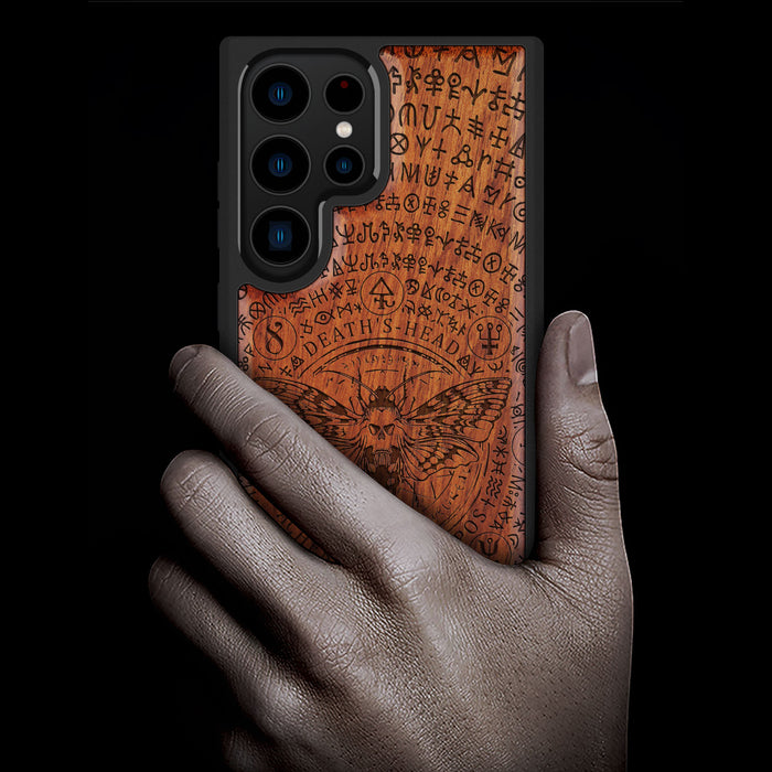 The Butterfly, Classic Engraved Wood & TPU Case - Artisanal Cover for Samsung Galaxy