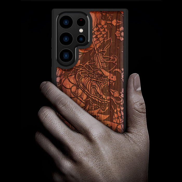 Fierce Mythical Clas, Classic Engraved Wood & TPU Case - Artisanal Cover for Samsung Galaxy