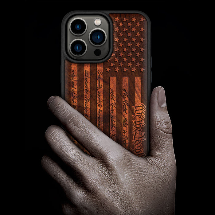 Classic Engraved Wood & TPU Case - Artisanal Cover for Apple iPhone