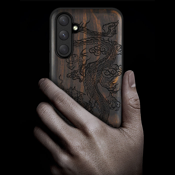 The Majestic Chinese Dragon, Classic Engraved Wood & TPU Case - Artisanal Cover for Samsung Galaxy