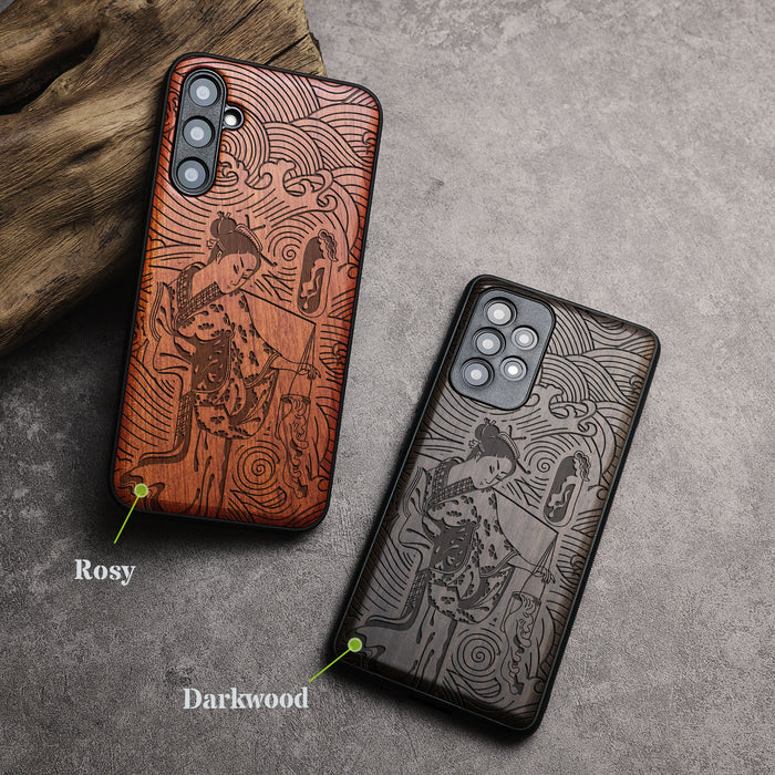 Geisha and the Curling Waves, Classic Engraved Wood & TPU Case - Artisanal Cover for Samsung Galaxy