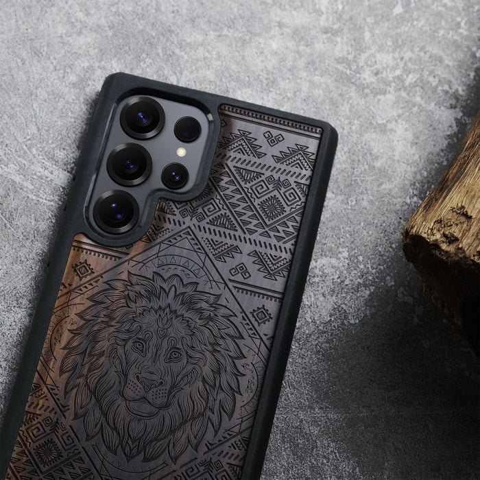 The Filigree Lion, Classic Engraved Wood & TPU Case - Artisanal Cover for Samsung Galaxy