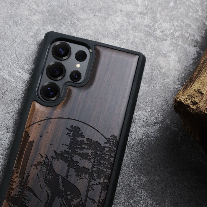 A Journey Through the Forest, Classic Engraved Wood & TPU Case - Artisanal Cover for Samsung Galaxy