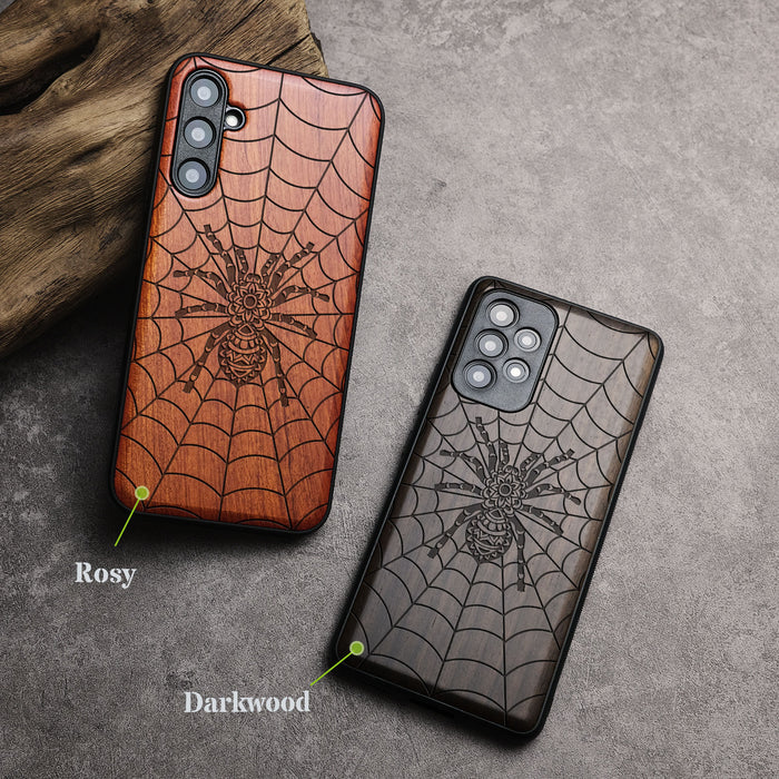 Elegant Webbed Wonder, Classic Engraved Wood & TPU Case - Artisanal Cover for Samsung Galaxy