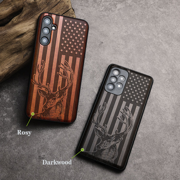 Deer Against the Backdrop of Stars and Stripes, Classic Engraved Wood & TPU Case - Artisanal Cover for Samsung Galaxy