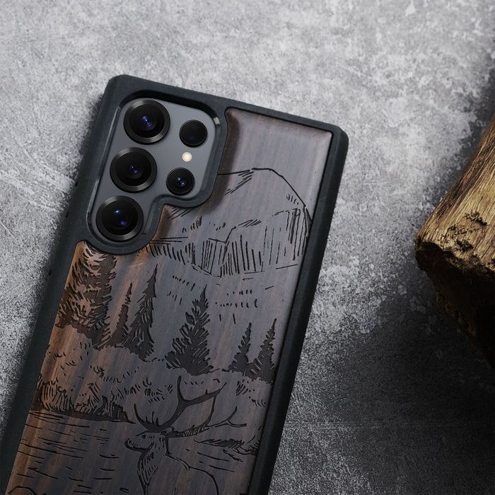 An Enthralling Natural Landscape Illustration, Classic Engraved Wood & TPU Case - Artisanal Cover for Samsung Galaxy