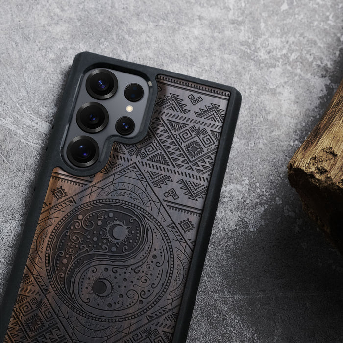 The Yin Yang Sun and Moon, Classic Engraved Wood & TPU Case - Artisanal Cover for Samsung Galaxy