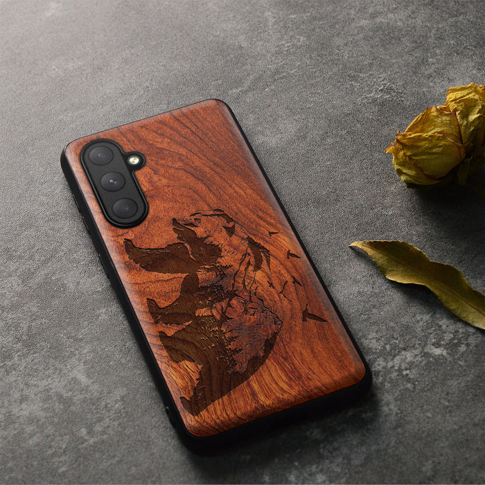 Majestic Bear in Nature's Embrace, Classic Engraved Wood & TPU Case - Artisanal Cover for Samsung Galaxy