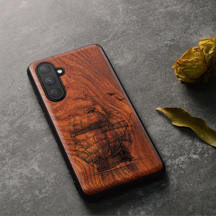 Sailboat on the Sea, Classic Engraved Wood & TPU Case - Artisanal Cover for Samsung Galaxy