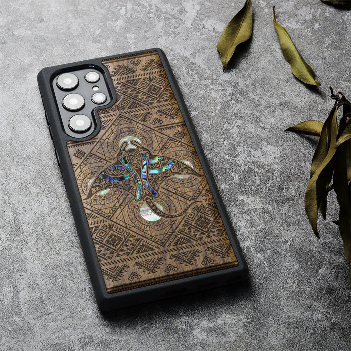 The Tribal Manta Ray, Hand-Inlaid Wood & Mother of Pearl Case - Artisanal Cover for Samsung Galaxy