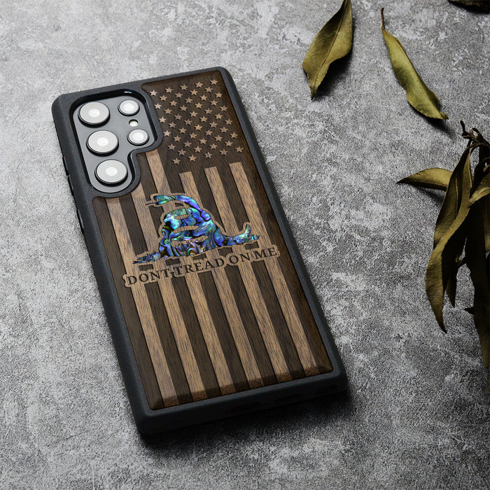 Gadsden Flag, Hand-Inlaid Wood & Mother of Pearl Case - Artisanal Cover for Samsung Galaxy