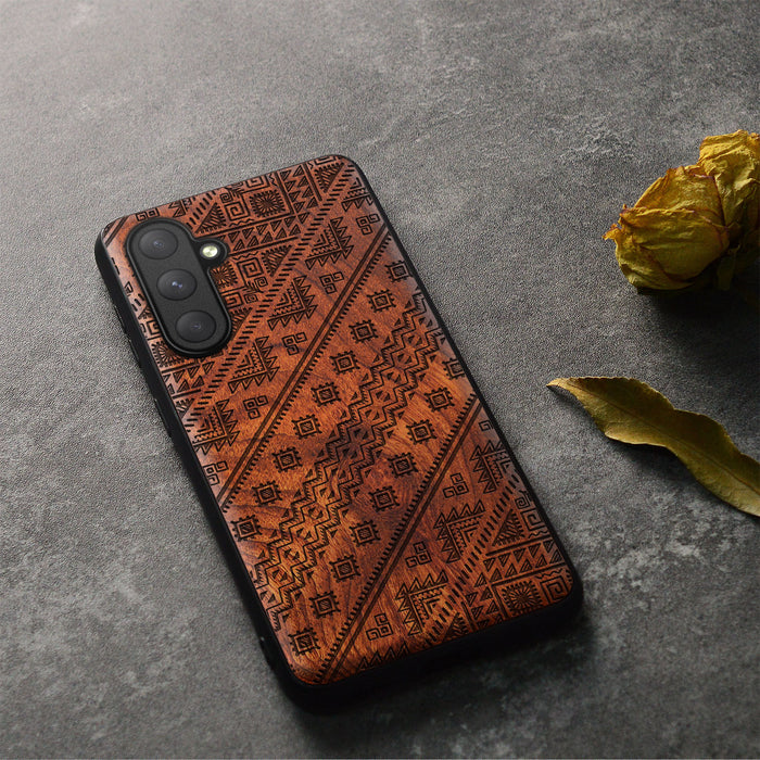 Aztec Geometric Harmony, Classic Engraved Wood & TPU Case - Artisanal Cover for Samsung Galaxy