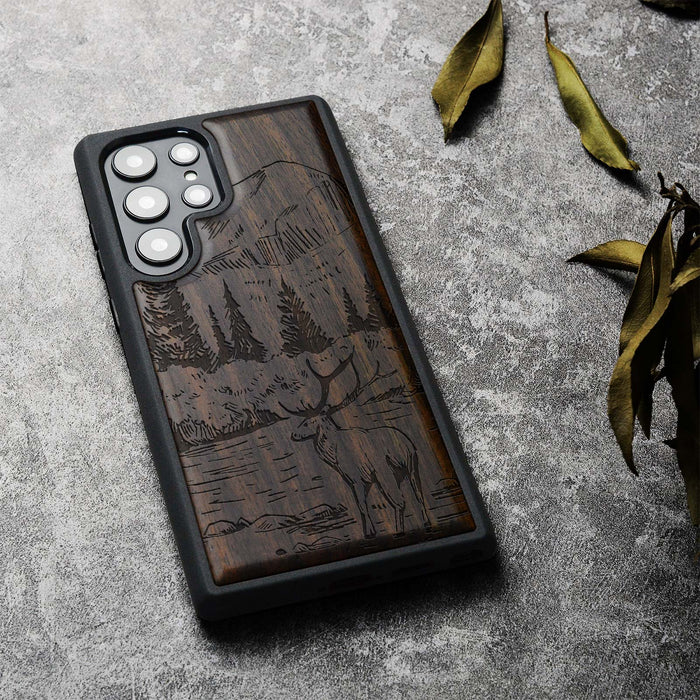 An Enthralling Natural Landscape Illustration, Classic Engraved Wood & TPU Case - Artisanal Cover for Samsung Galaxy