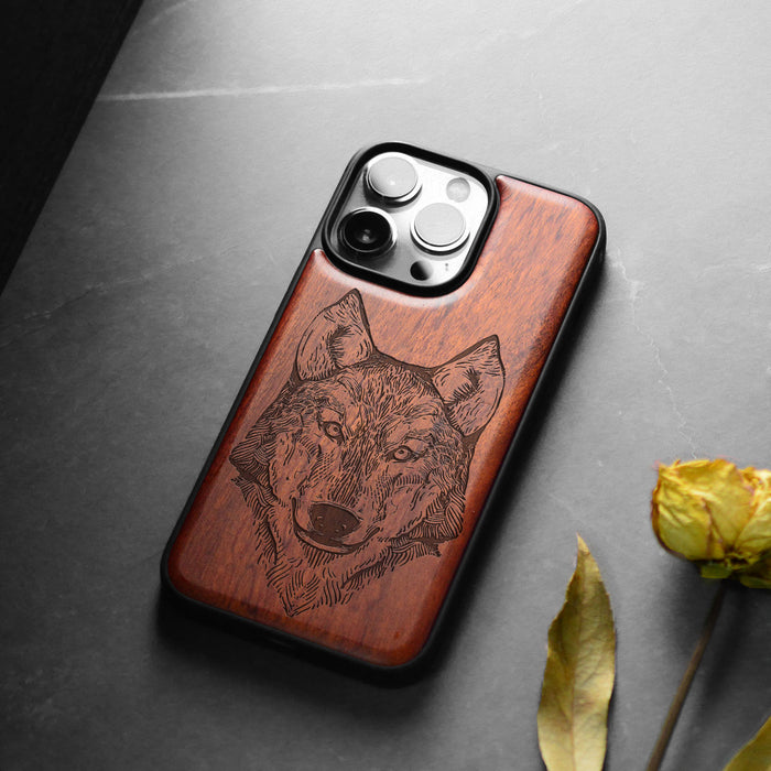 Realistic Wolf Linework Art, Classic Engraved Wood & TPU Case - Artisanal Cover for Apple iPhone