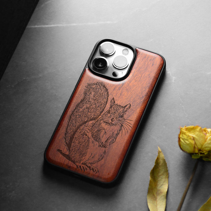 The Squirrel Sketch, Classic Engraved Wood & TPU Case - Artisanal Cover for Apple iPhone