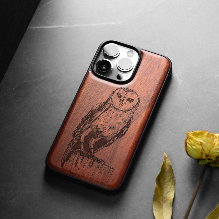 The Majestic Barn Owl, Classic Engraved Wood & TPU Case - Artisanal Cover for Apple iPhone