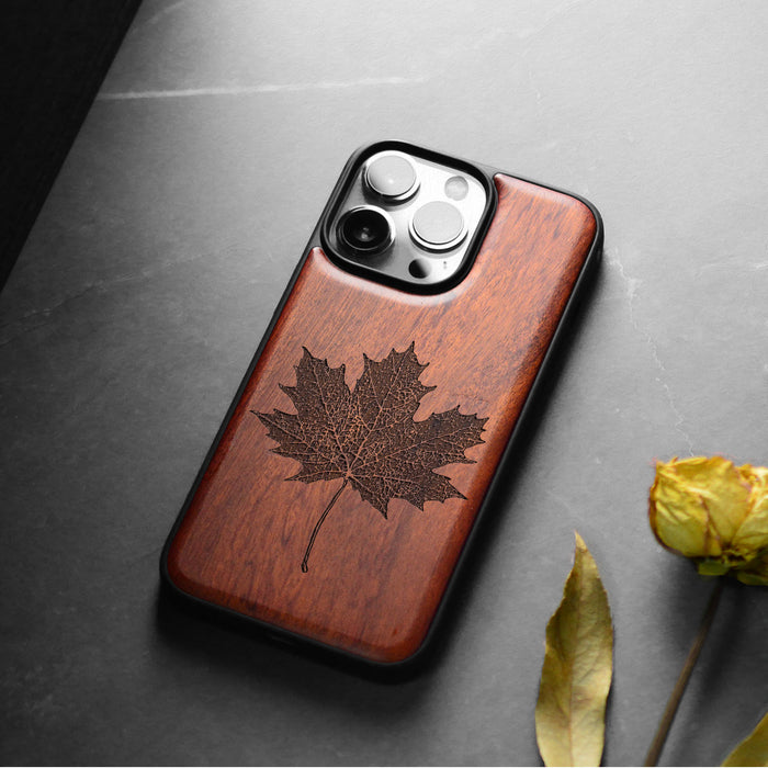 Intricate Maple Leaf Sketch, Classic Engraved Wood & TPU Case - Artisanal Cover for Apple iPhone