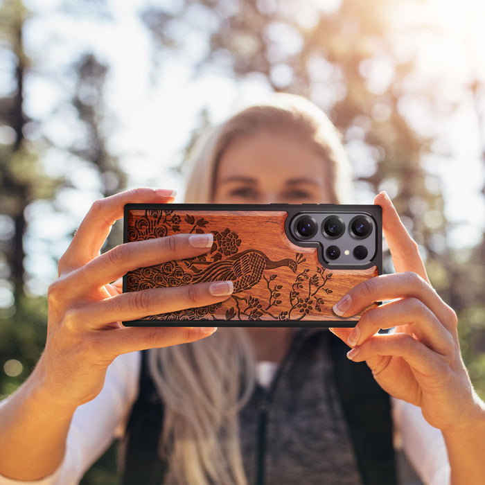 The Majestic Asian Peacock, Classic Engraved Wood & TPU Case - Artisanal Cover for Samsung Galaxy