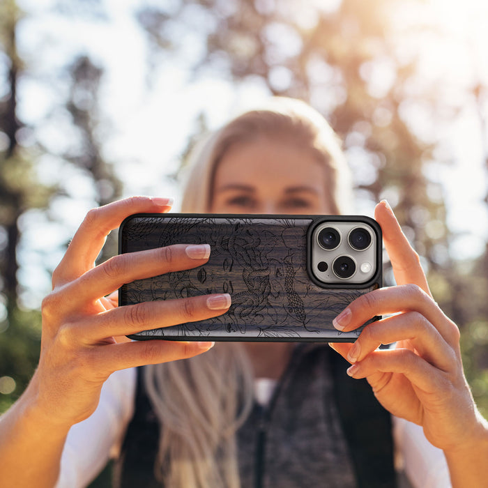 The Medusa Enigma, Classic Engraved Wood & TPU Case - Artisanal Cover for Apple iPhone