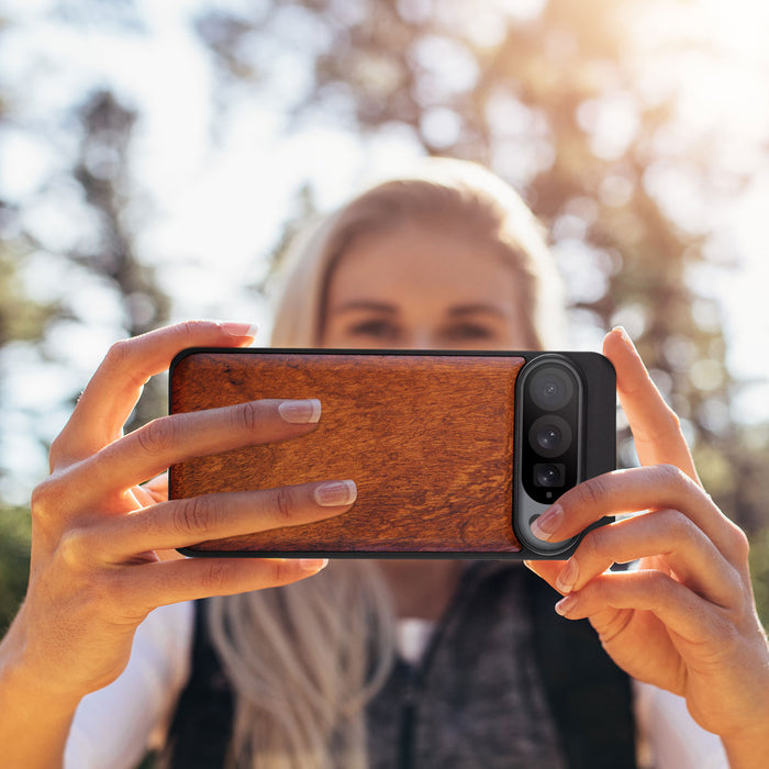 Classic Wood & TPU Case - Artisanal Cover for Google Pixel