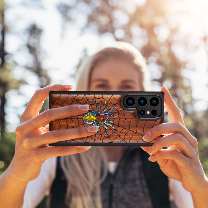 Spider Web, Hand-Inlaid Wood & Mother of Pearl Case - Artisanal Cover for Samsung Galaxy