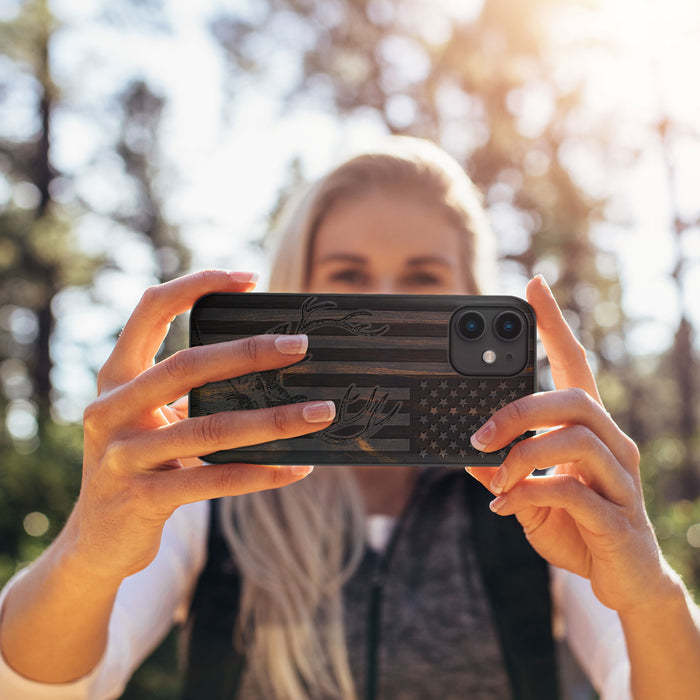 Deer Against the Backdrop of Stars and Stripes, Classic Engraved Wood & TPU Case - Artisanal Cover for Apple iPhone