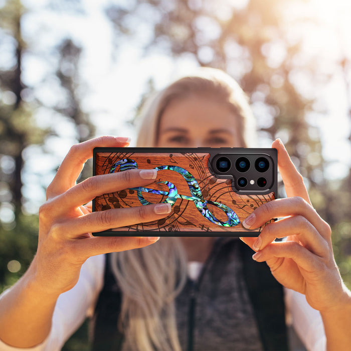 The Grand Clef and Musical Notes, Hand-Inlaid Wood & Mother of Pearl Case - Artisanal Cover for Samsung Galaxy