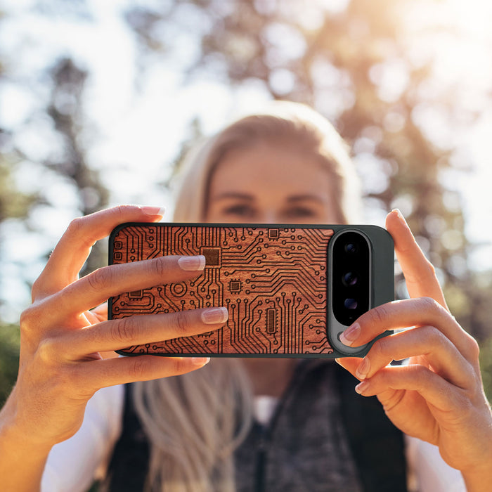 Circuit Art, Classic Engraved Wood & TPU Case - Artisanal Cover for Google Pixel