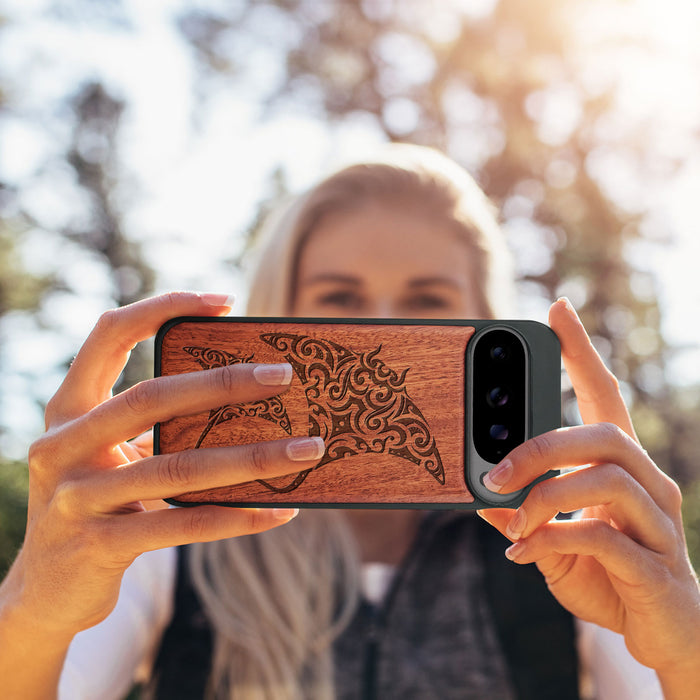 Polynesian Manta Rays, Classic Engraved Wood & TPU Case - Artisanal Cover for Google Pixel