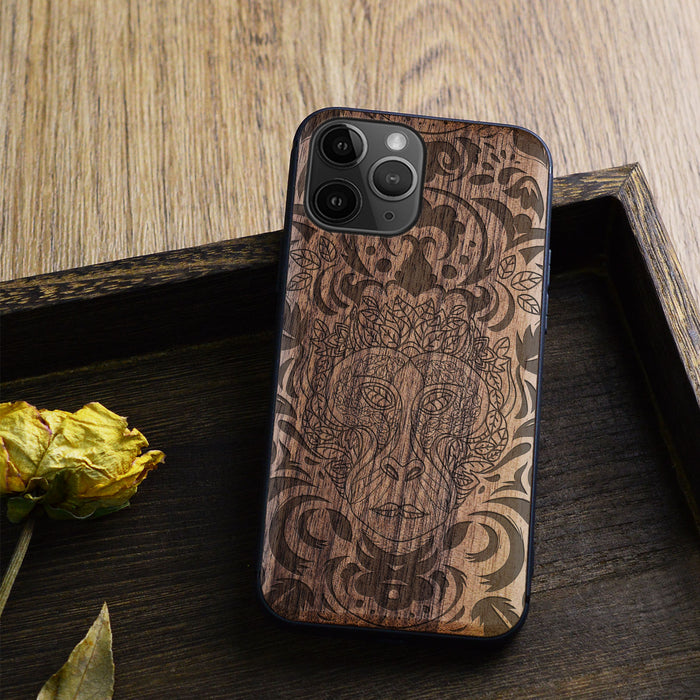 The Leafy Visage, Classic Engraved Wood & TPU Case - Artisanal Cover for Apple iPhone