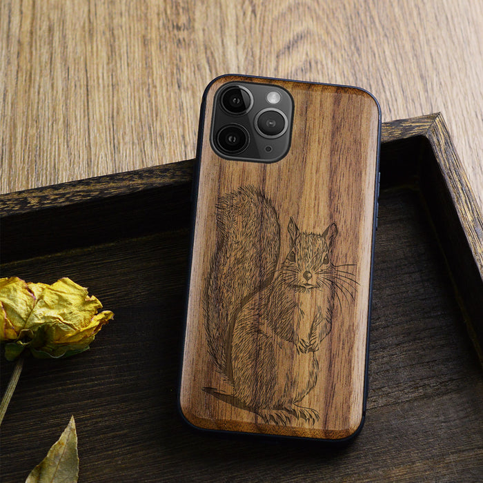 The Squirrel Sketch, Classic Engraved Wood & TPU Case - Artisanal Cover for Apple iPhone