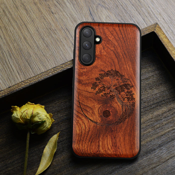 Yin Yang Bonsai Tree in Japanese Style, Classic Engraved Wood & TPU Case - Artisanal Cover for Samsung Galaxy