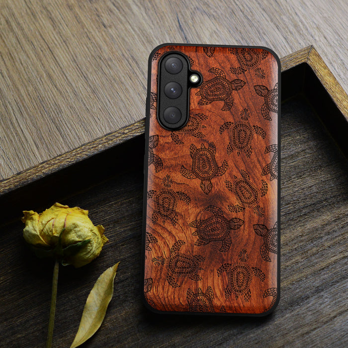 The Turtle Pattern Design, Classic Engraved Wood & TPU Case - Artisanal Cover for Samsung Galaxy