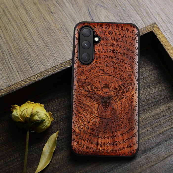 The Death's-Head Butterfly Amidst Runes and Occult, Classic Engraved Wood & TPU Case - Artisanal Cover for Samsung Galaxy