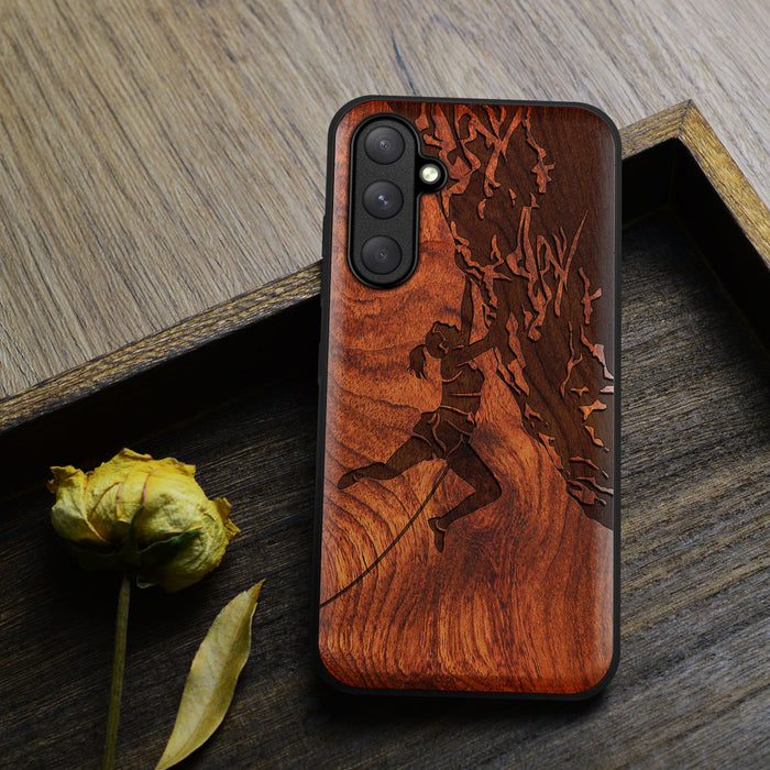 Woman Ascending the Cliff, Classic Engraved Wood & TPU Case - Artisanal Cover for Samsung Galaxy