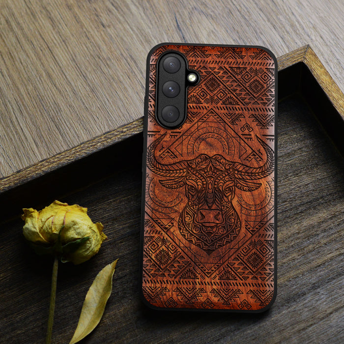 The Sacred Bovine, Classic Engraved Wood & TPU Case - Artisanal Cover for Samsung Galaxy